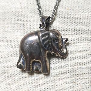Vintage 925 Solid Sterling Silver Lucky Elephant Pendant Necklace